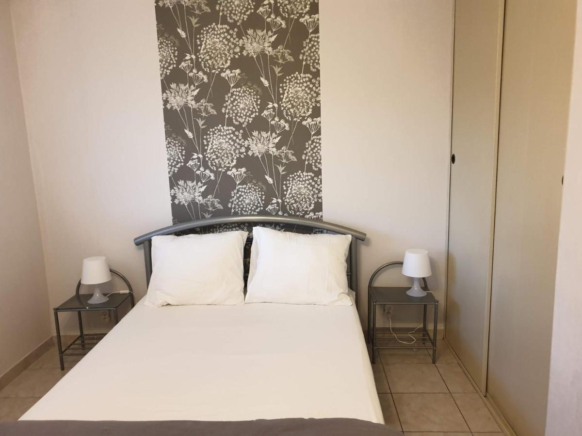 T2, Piscine, Parking, Plages à 200m